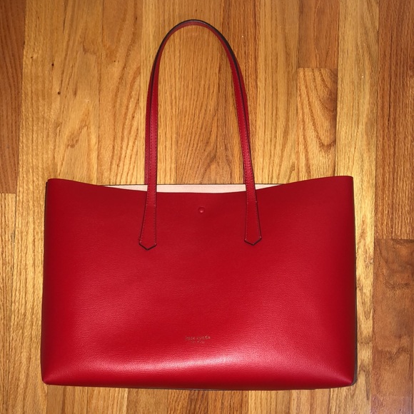 Kate Spade tote with wristlet - Picture 3 of 10